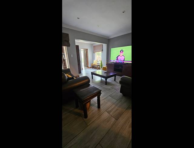 3 BEDROOM HOUSE FOR SALE IN CASHAN